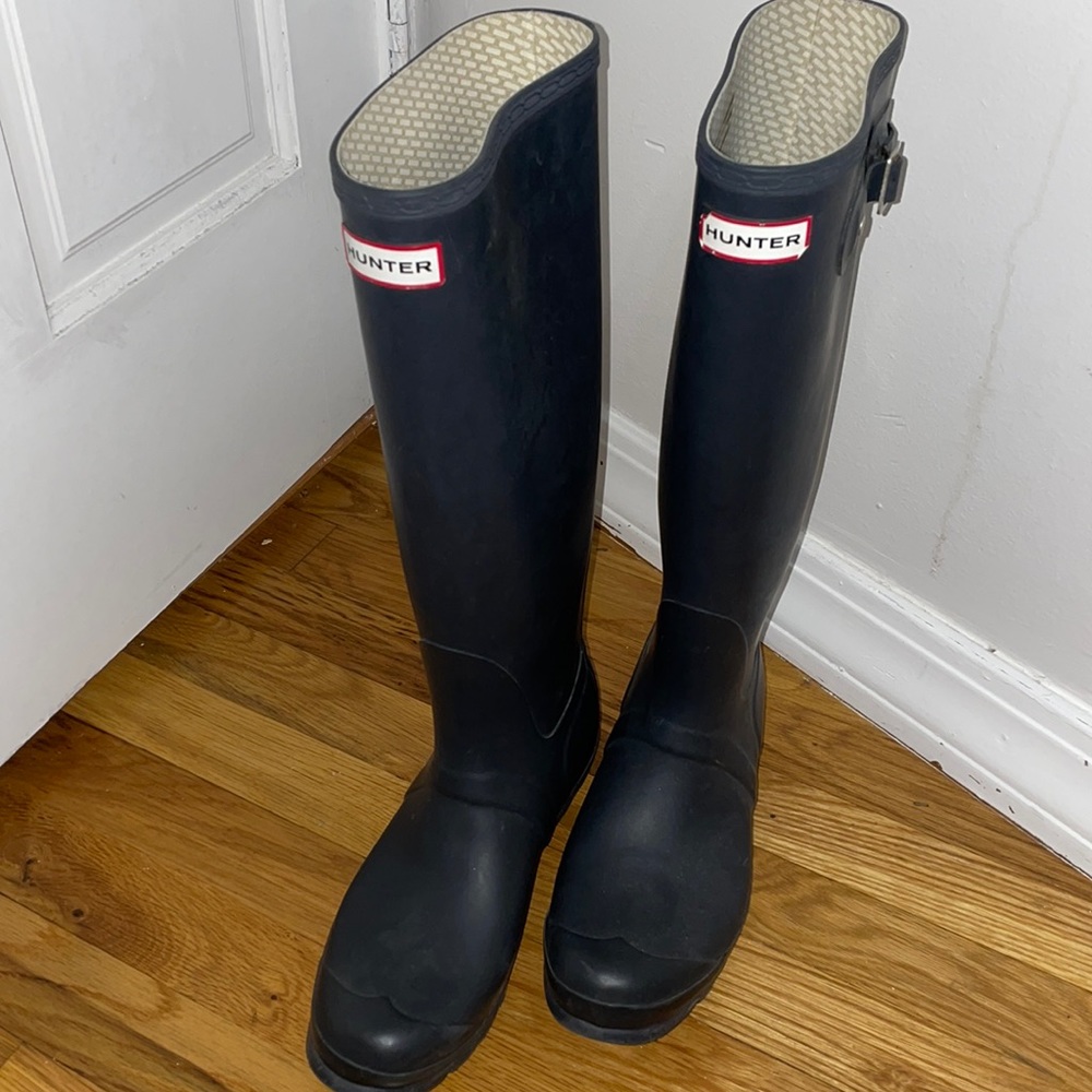 Navy Blue Tall Hunter Rain Boots Women’s size 9